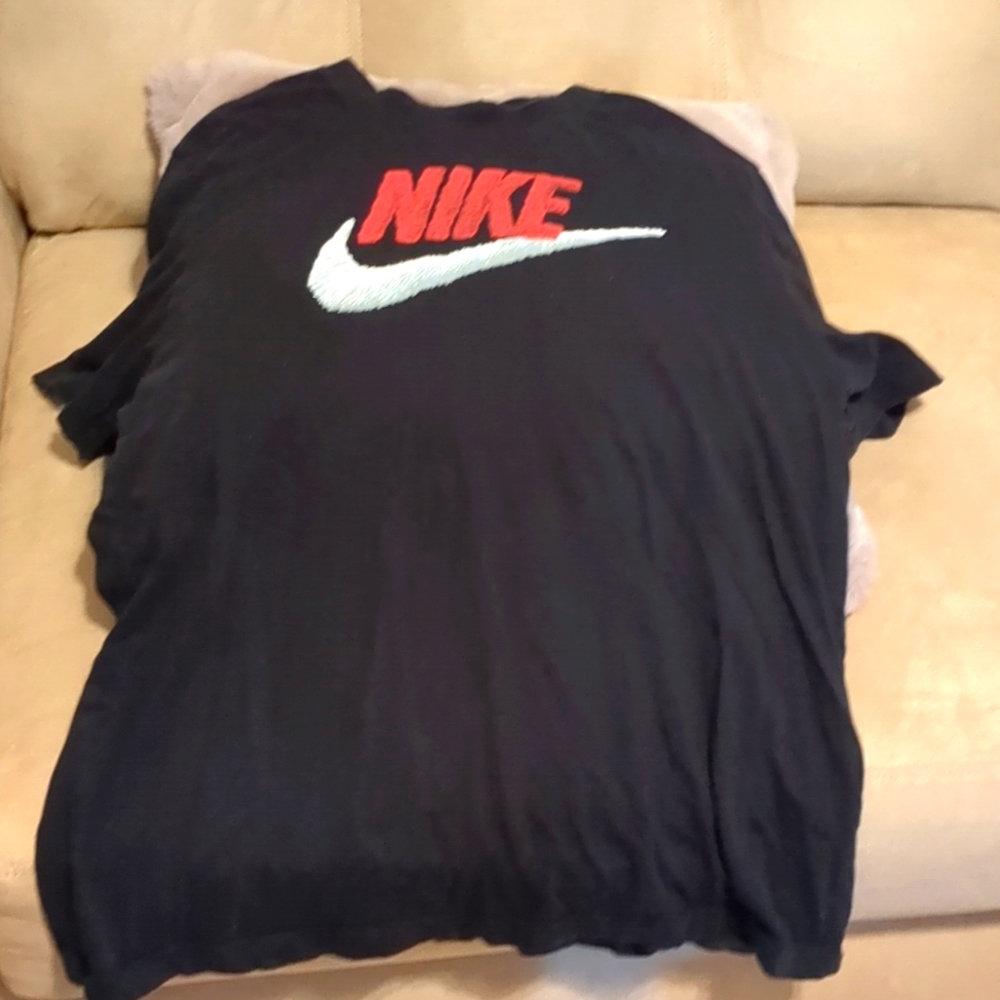 Men's NIKE SHIRT